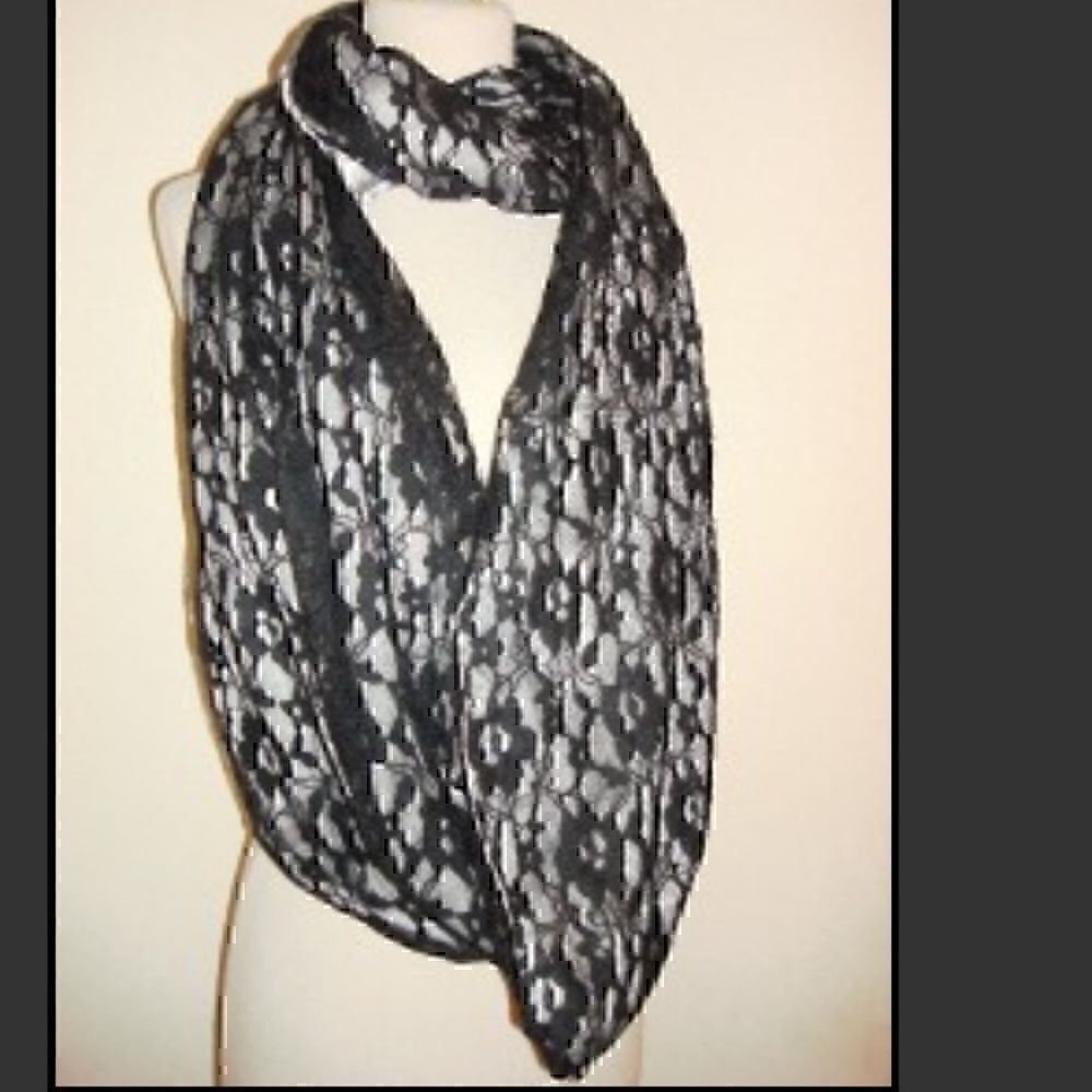 NWT SIR ALISTAIR RAI Madonna Lace Mobius Infinity Scarf